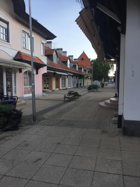Palank Apartman Mosonmagyaróvár Buitenkant foto